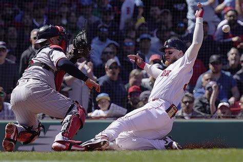 Duran homers, hits Maeda in Red Sox’s 11-5 win over Twins